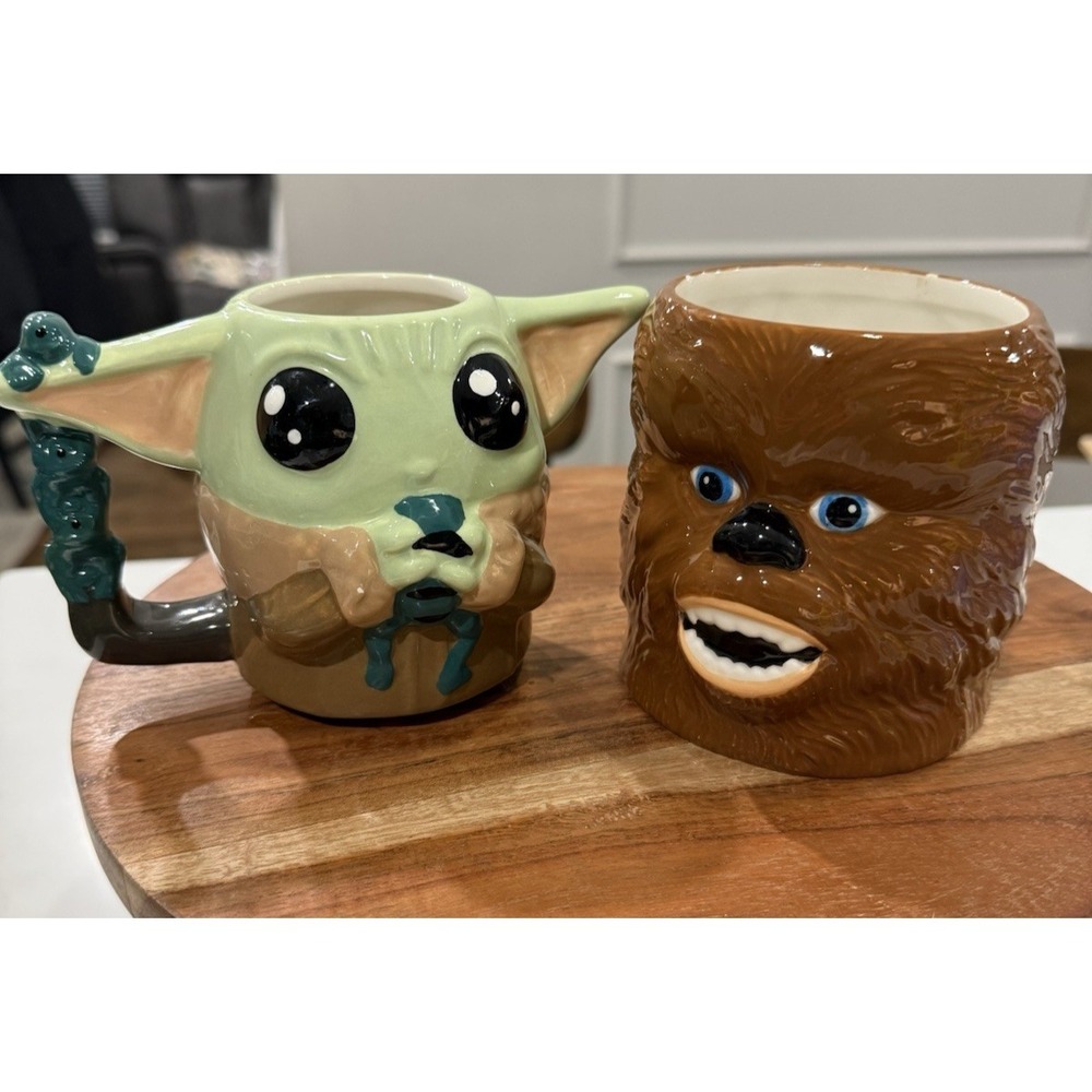 Star Wars Galerie Mandalorian Baby Yoda (Grogu) & Chewy Ceramic Mug lot of 2